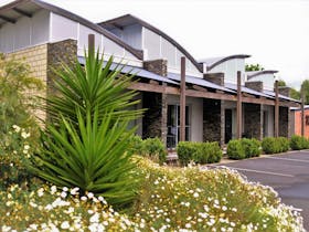 Must@Coonawarra offers premium self contained apartments & Studios with off street parking