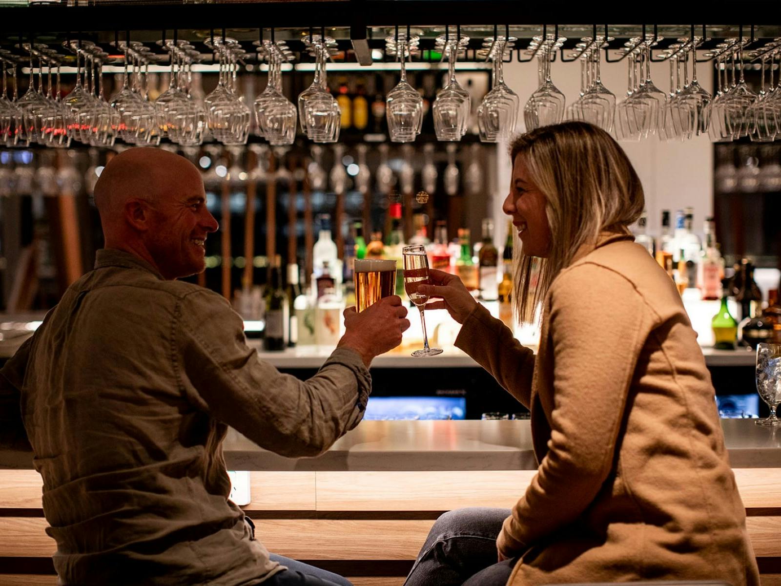core bar lounge