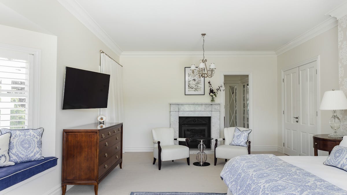 braeside residence bedroom