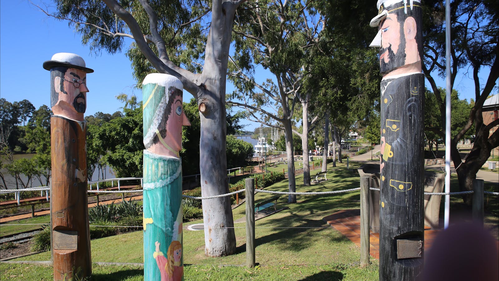 Maryboroughs Bollards
