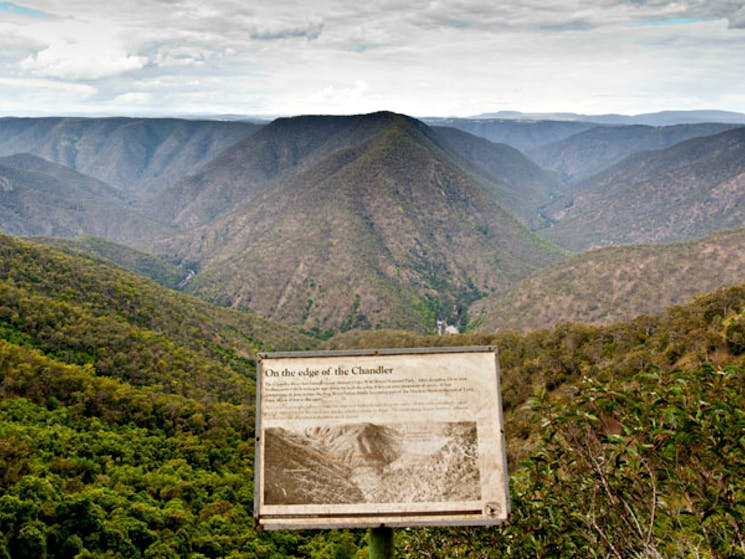 Chandler View circuit walk, Oxley Wild Rivers National Park. Photo: Rob Cleary