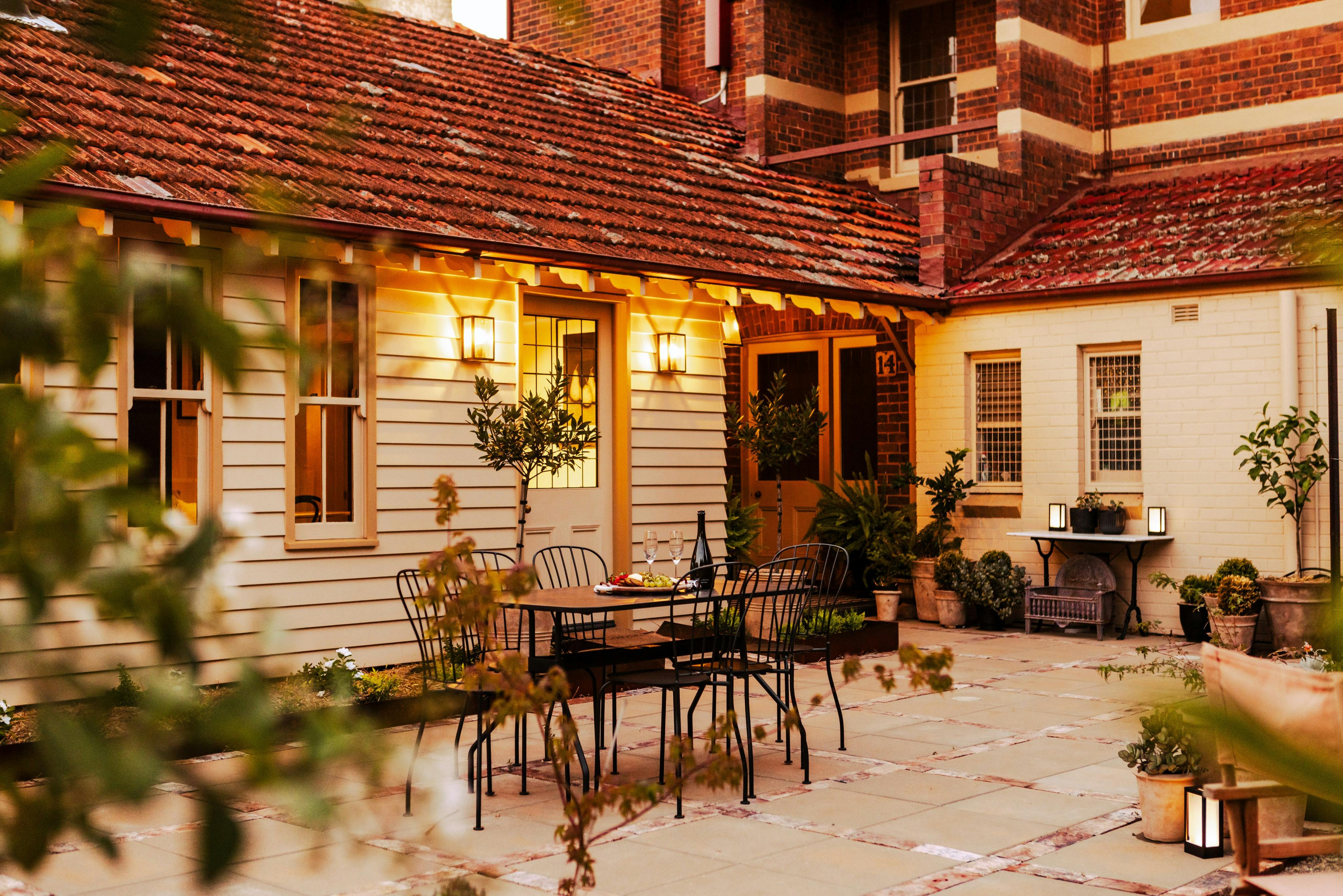 Harberton Guest Wing East and West