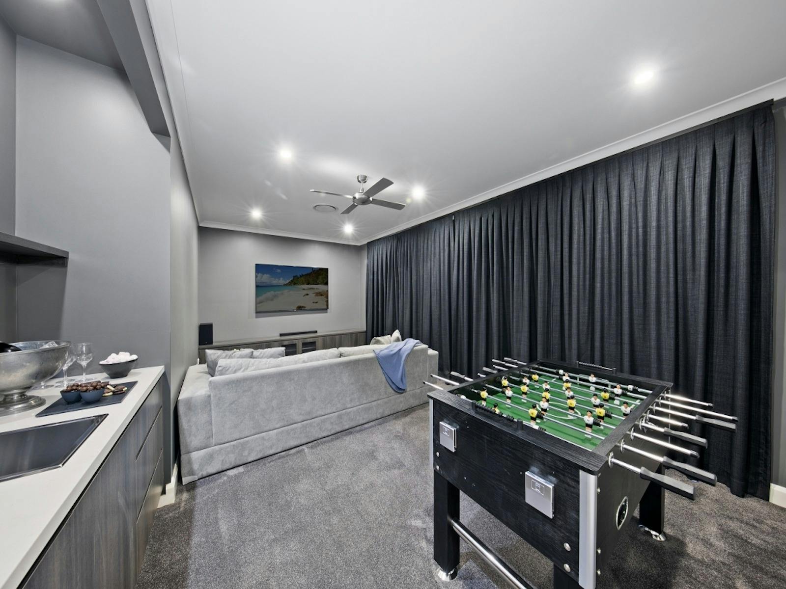 Harrison's Dream - Entertainment Area with Foosball