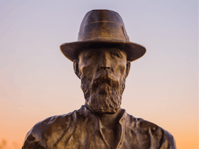 Paddy Hannan Statue, Kalgoorlie, Western Australia