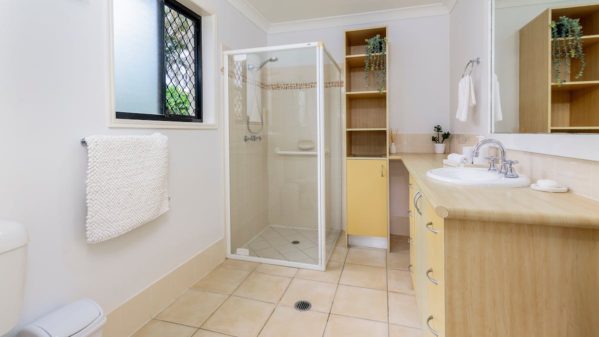 Ensuite