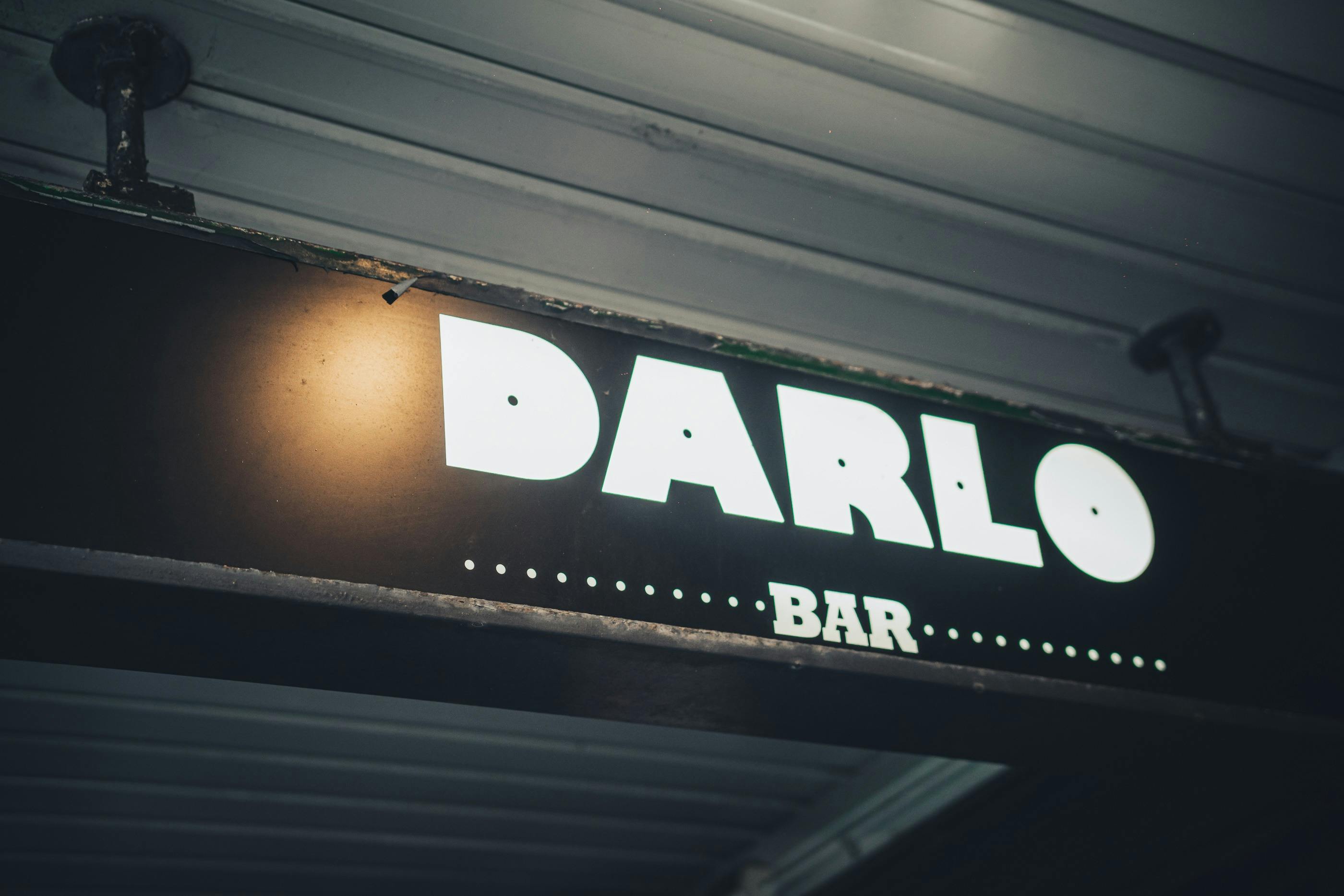 Darlo Bar lightbox sign
