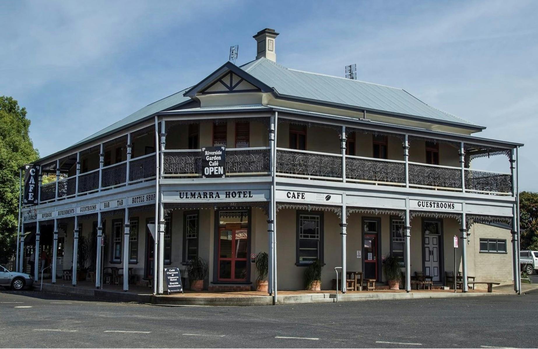 Ulmarra Hotel built during Australia’s federation period, represents classic qualities of this time.