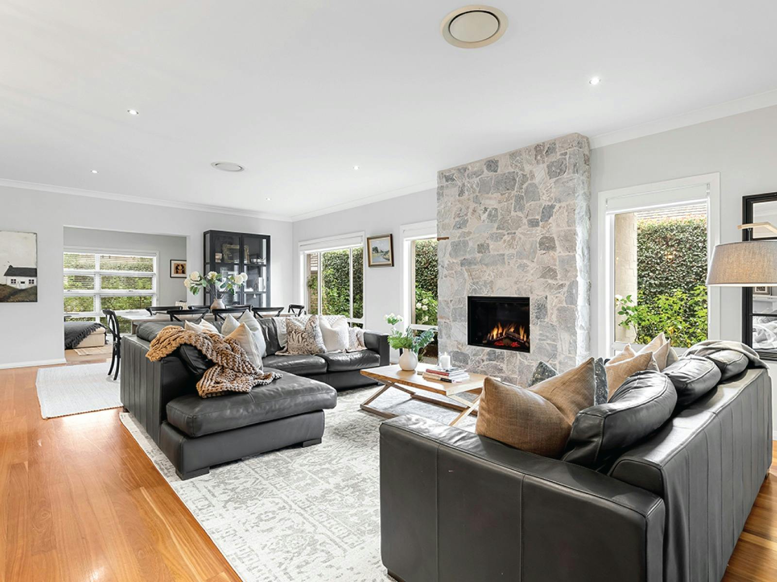 Lakeview Villa lounge area with fireplace