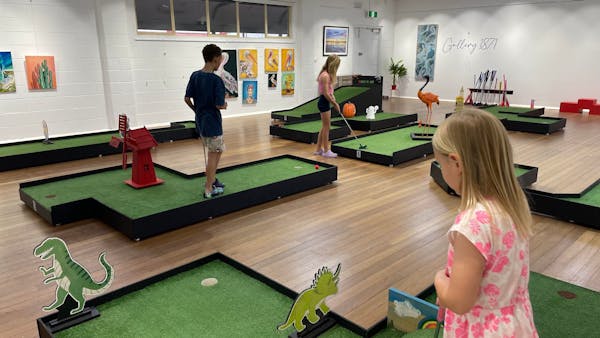 Mini Golf Pop-Up