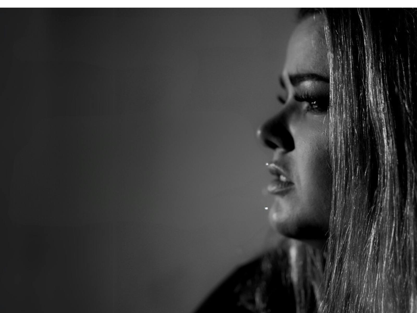 Elly Poletti Presents Heart Strings