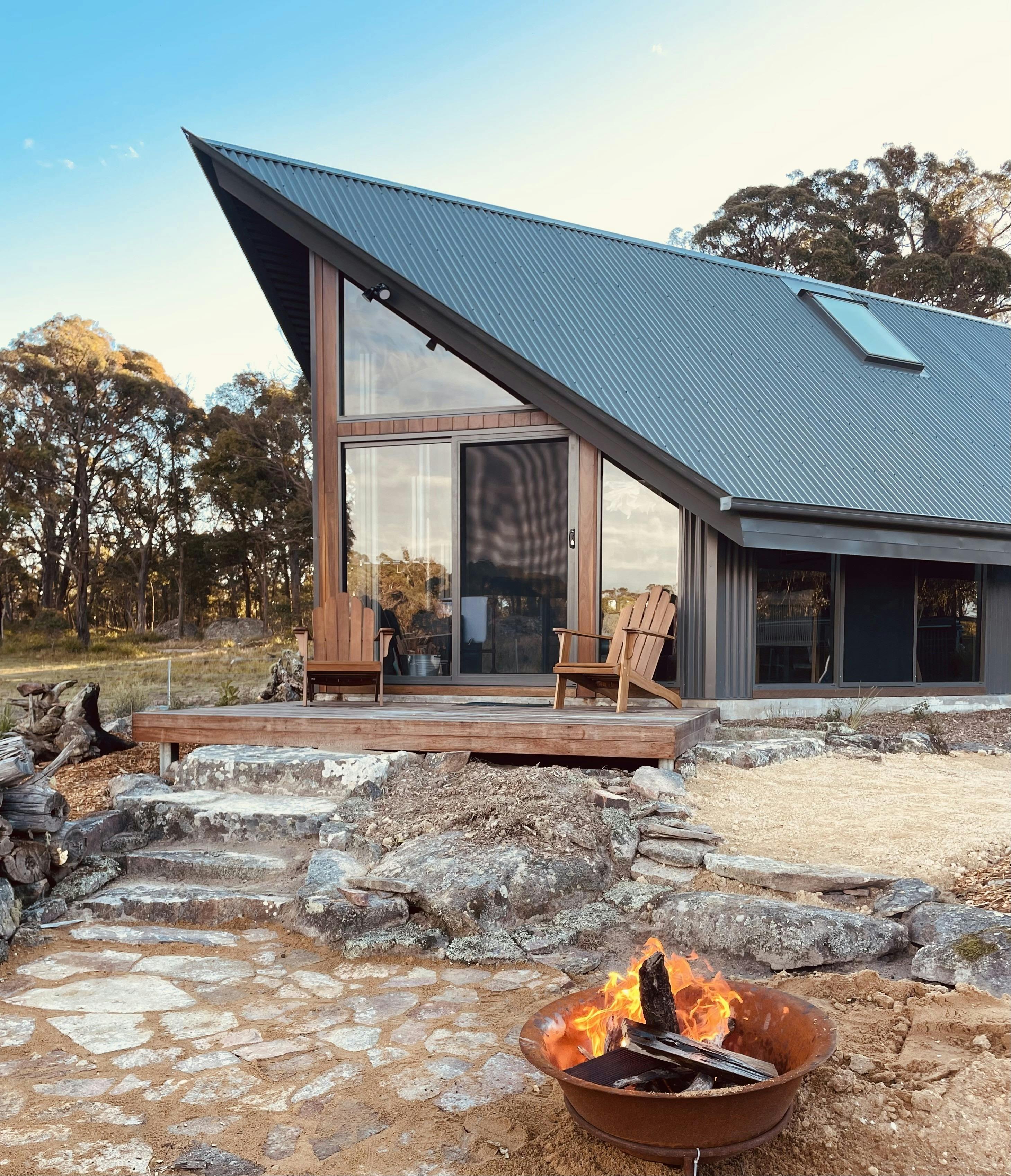 BACK DECK WITH FIRE PIT
