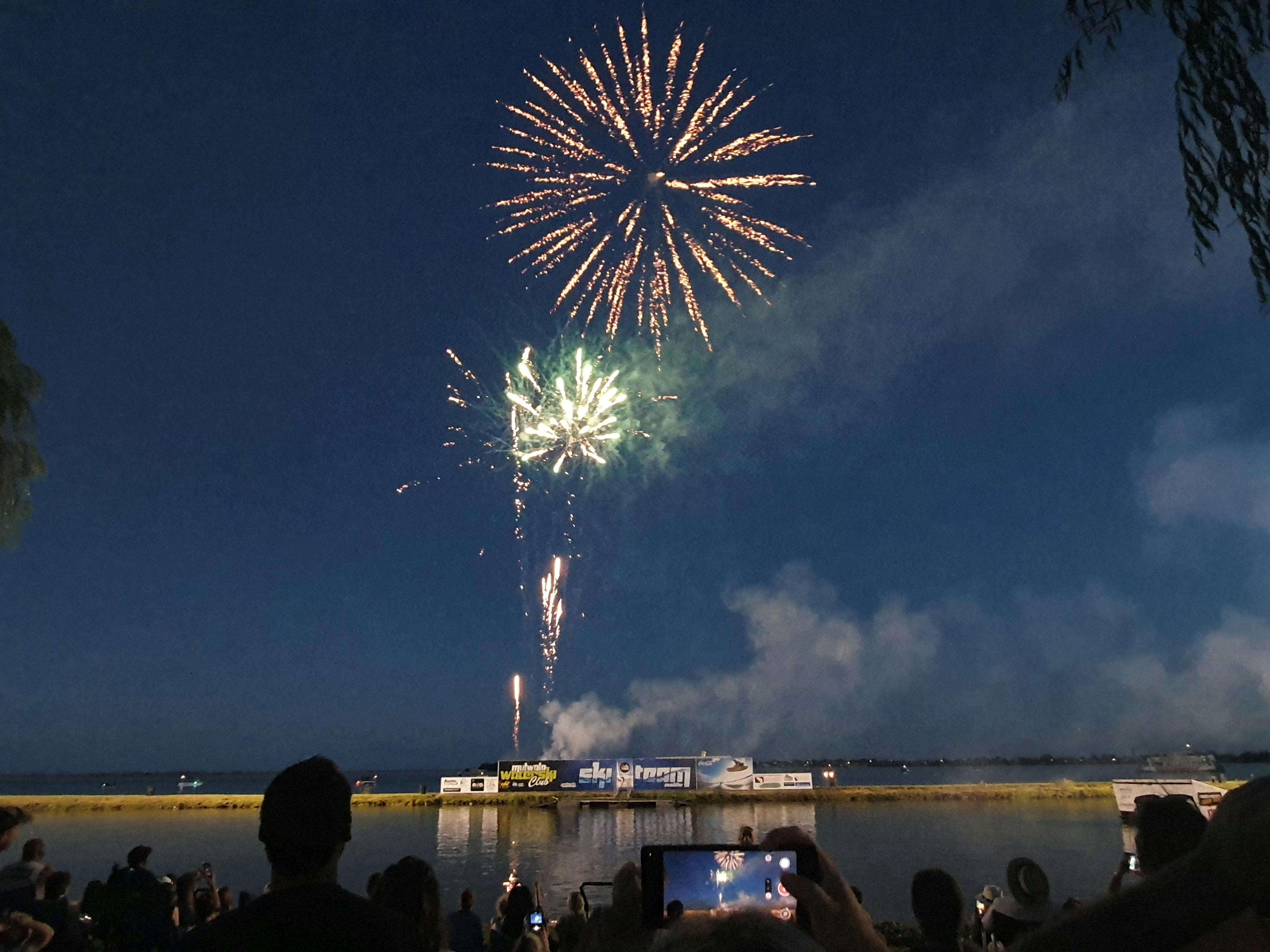 New Years Eve Fireworks - Mulwala Foreshore