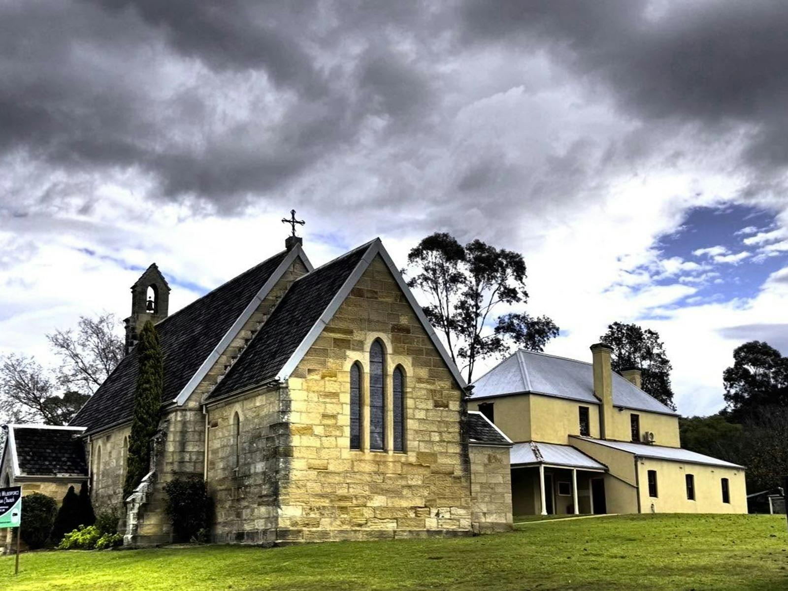 St. John's Kirche und Macquarie Schulhaus