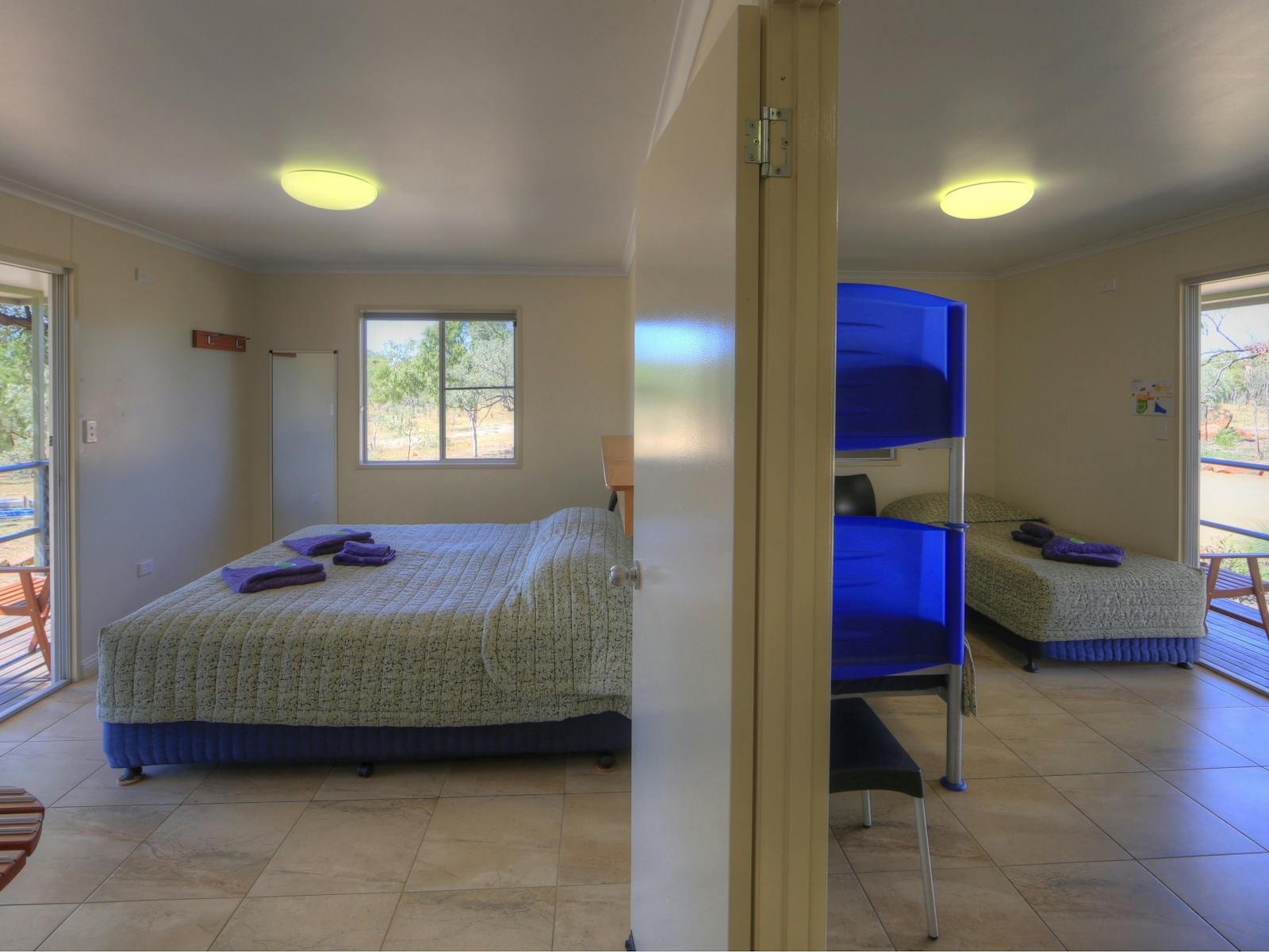 Station Suite family room with interconnecting door