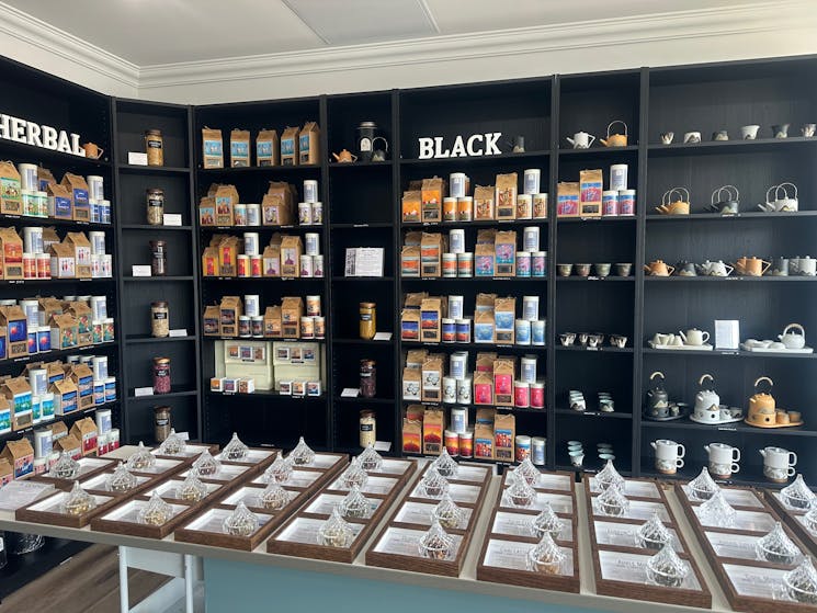 R TEA Store - Smelling Jars Table / Tasting Table and display