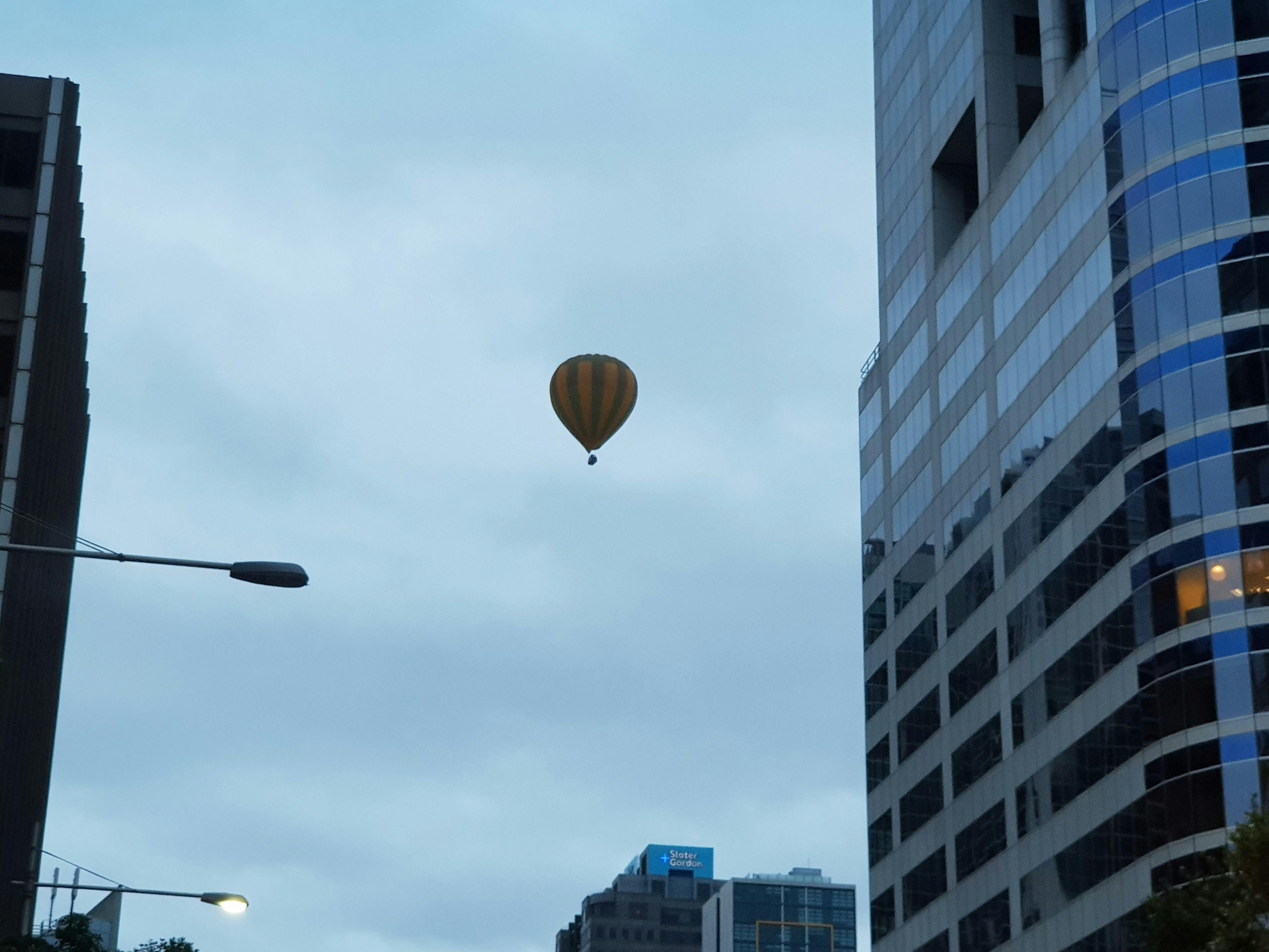 Hot air balloon over Melbourne