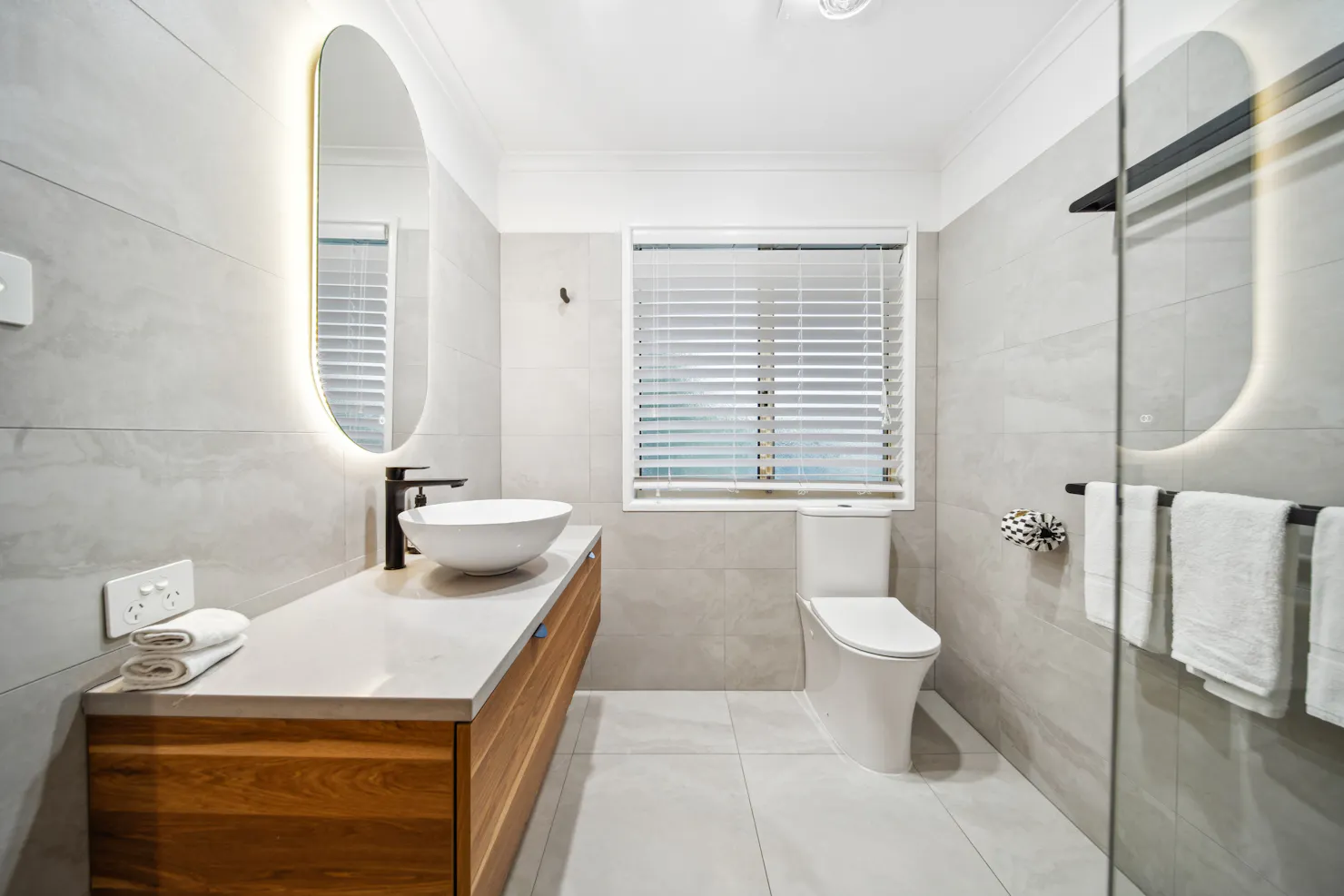 Wattle Cottage - A Stylish Hinterland Escape