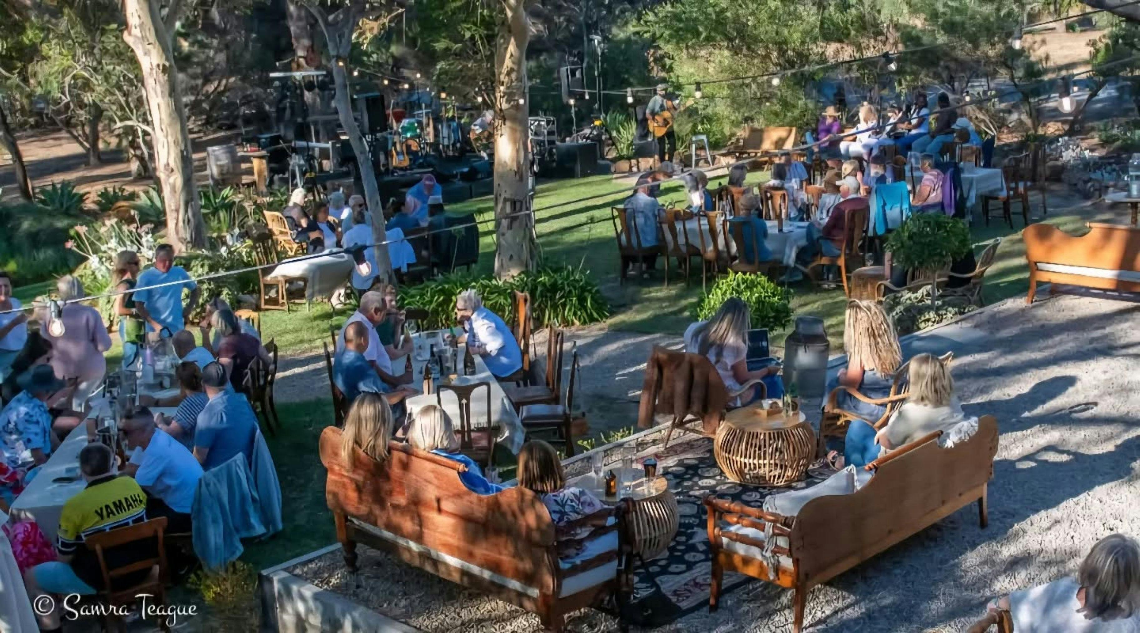 Sundays at Barn1890