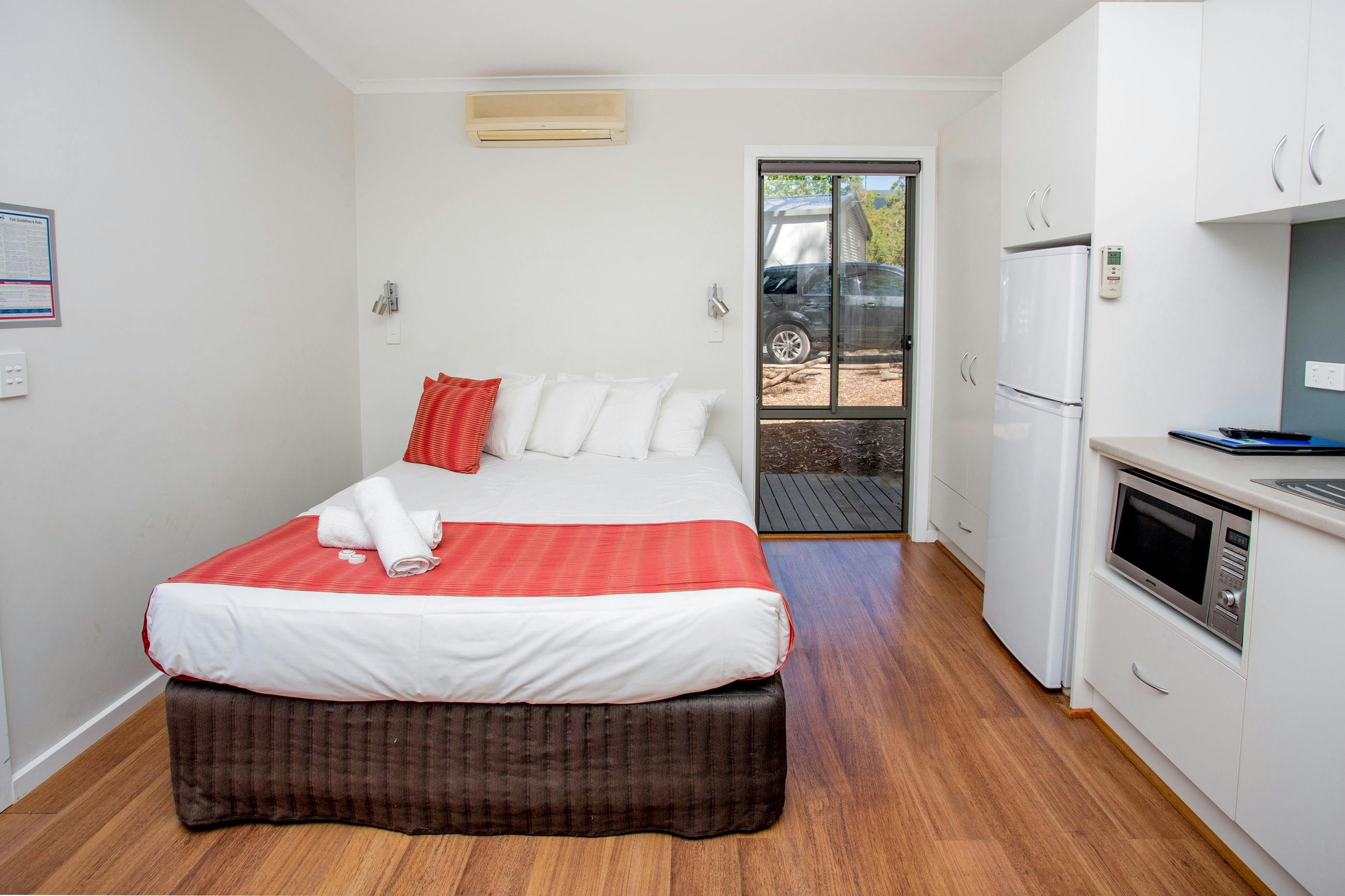 Standard Cabin (Sleeps 4)