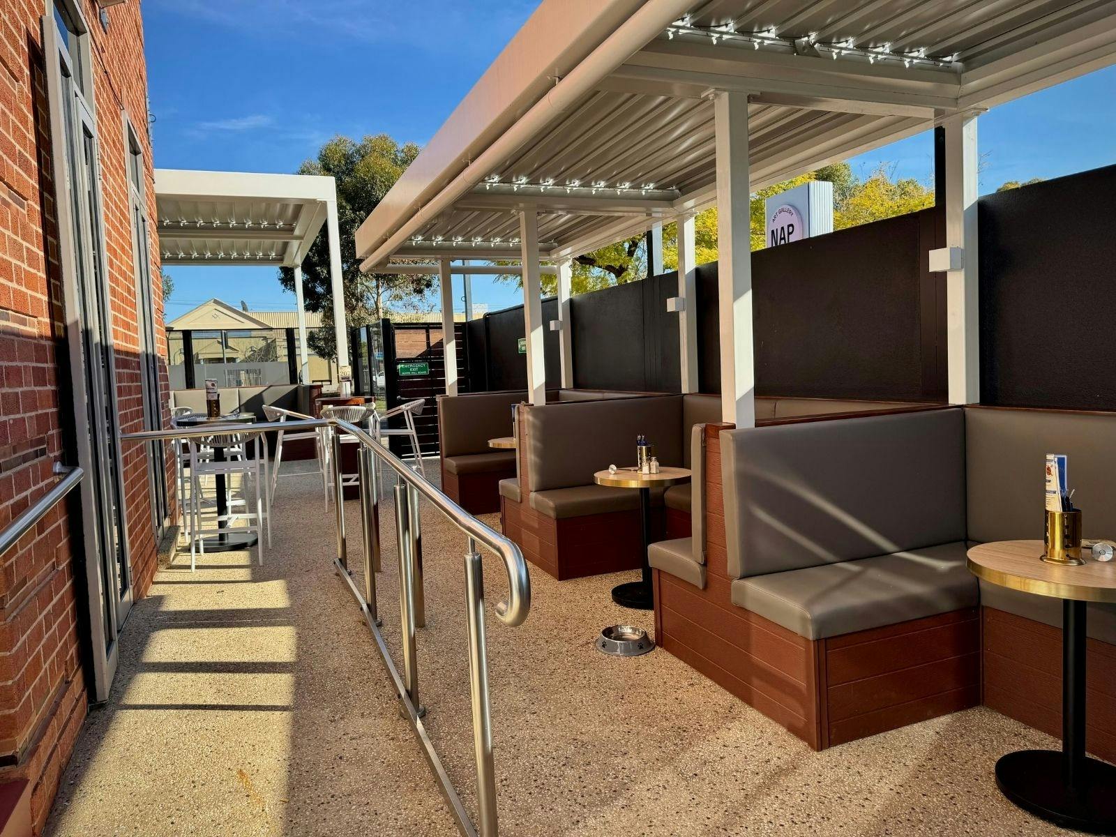 Enjoy outdoor dining beside Barcode at Mildura Working Man’s Club.