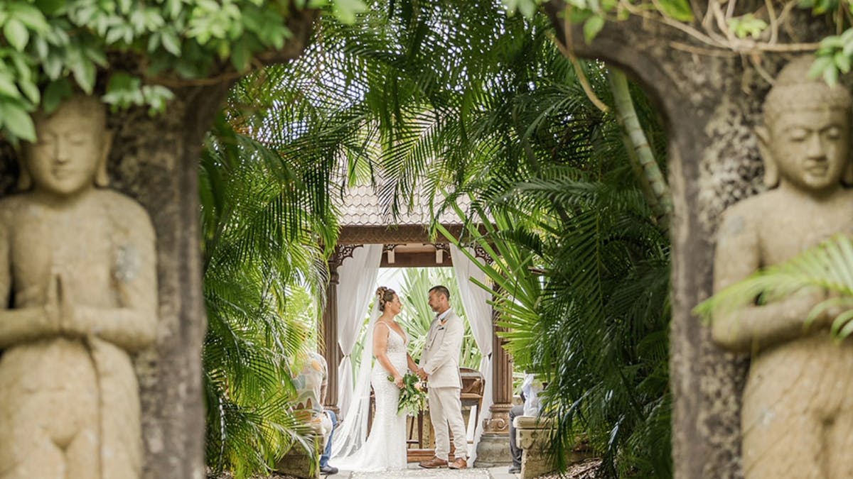 The Ceremony Aisle,  Villa Botanica Airlie Beach
