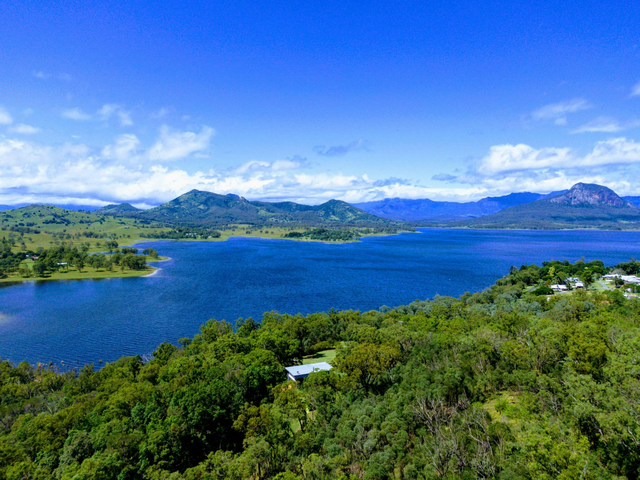 Set above Lake Moogerah on a 19 acre propertys Set above Lake Moogerah on a 19 acre propertys