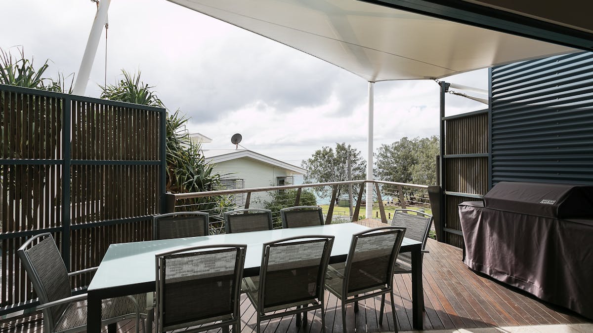 Alfresco Dining