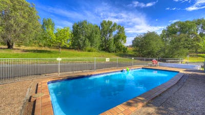 Talbingo Tourist Caravan Park