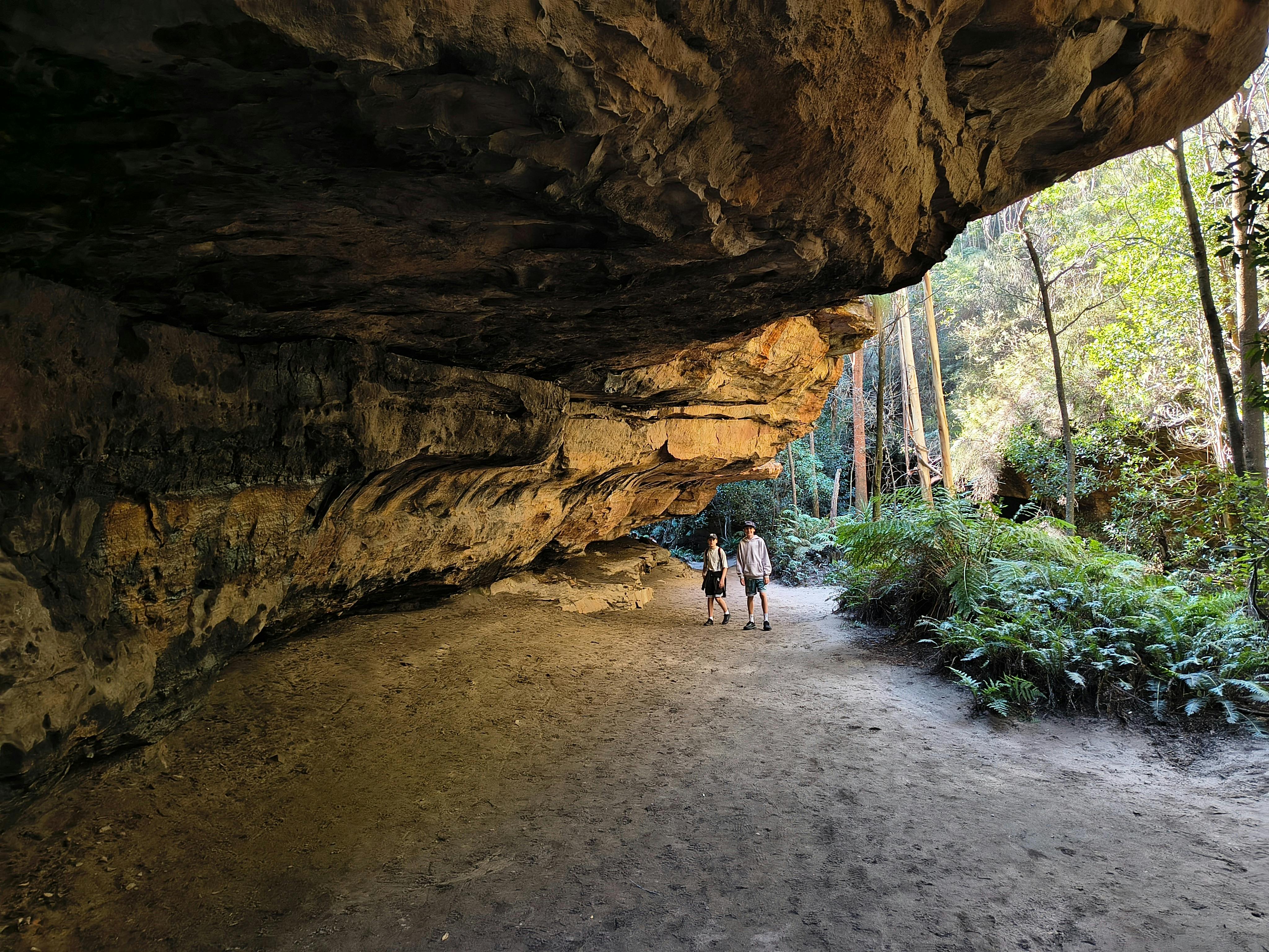 rock overhang in the grand canyon in the Blue Mountains west of Sydney