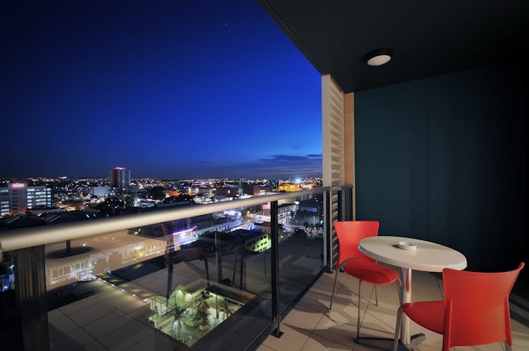 La Loft Apartments