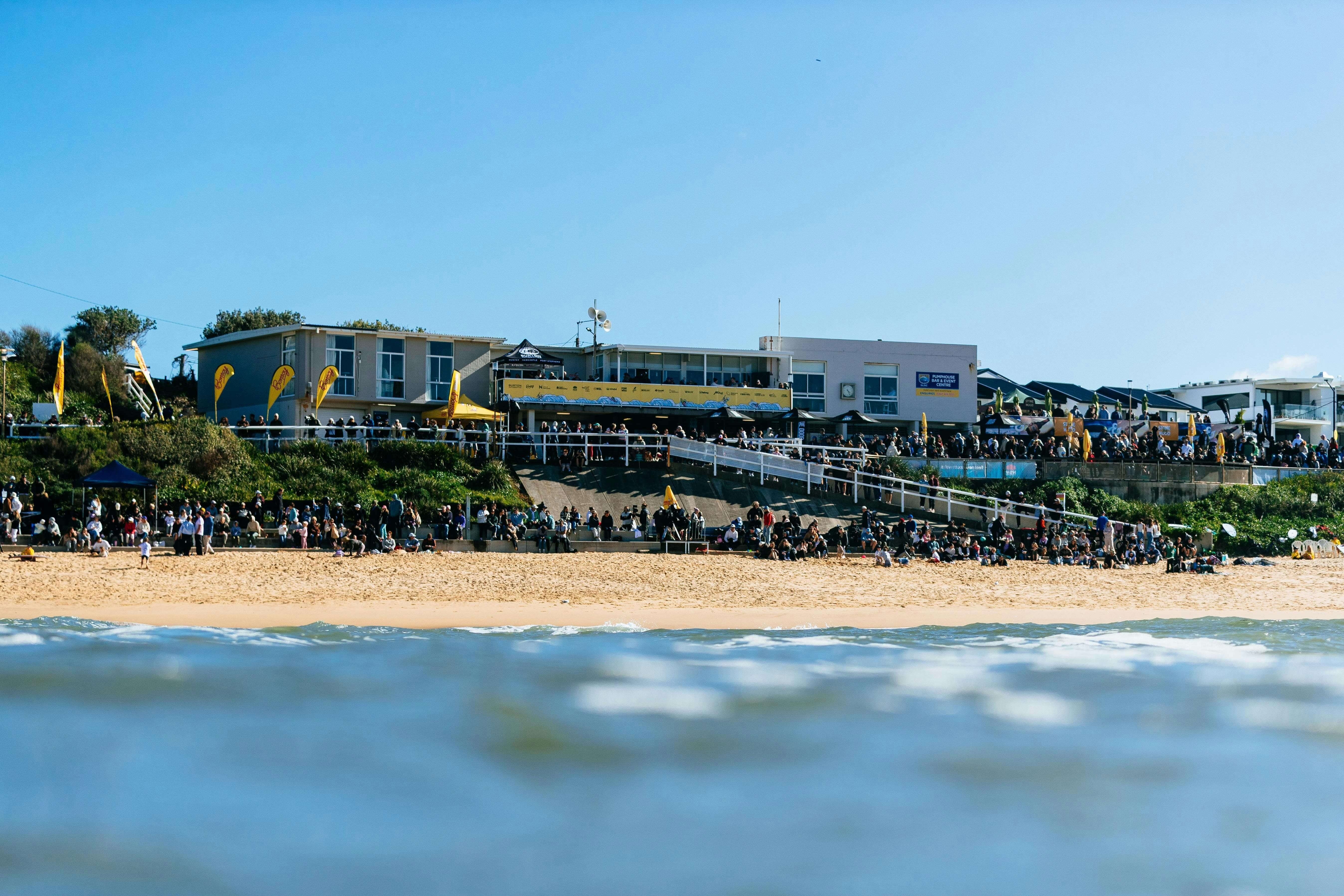 Newcastle Surfest 2025 crowd photo