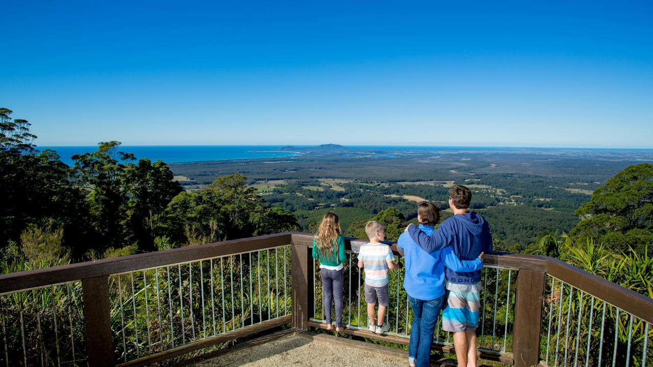 Yarrahapinni Lookout