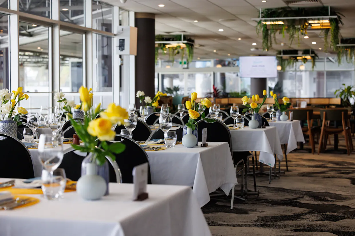 Atrium Dining - Sunshine Coast Cup Day