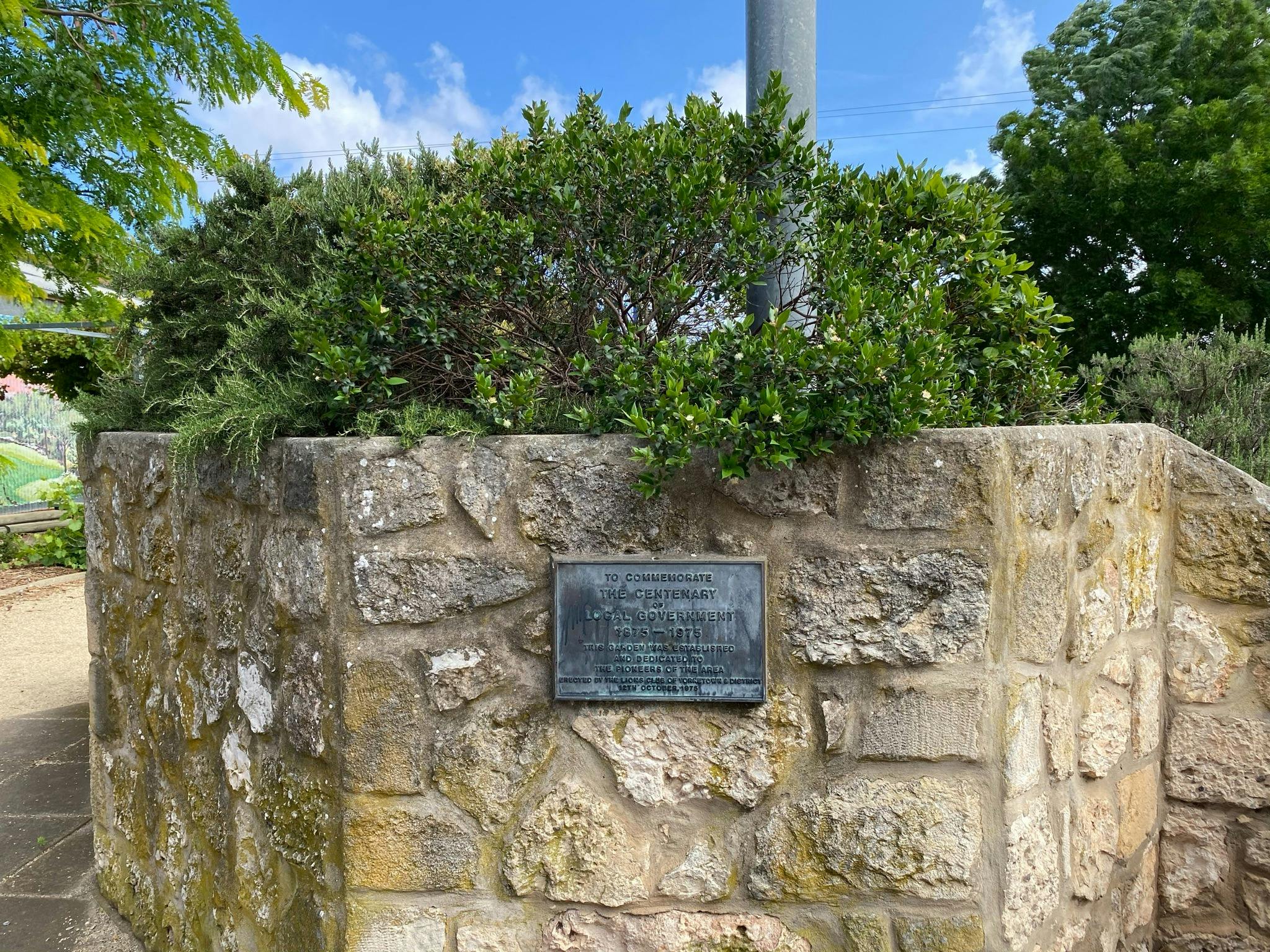 Yorketown Centenary Park - Memorial Plaque and Garden Bed