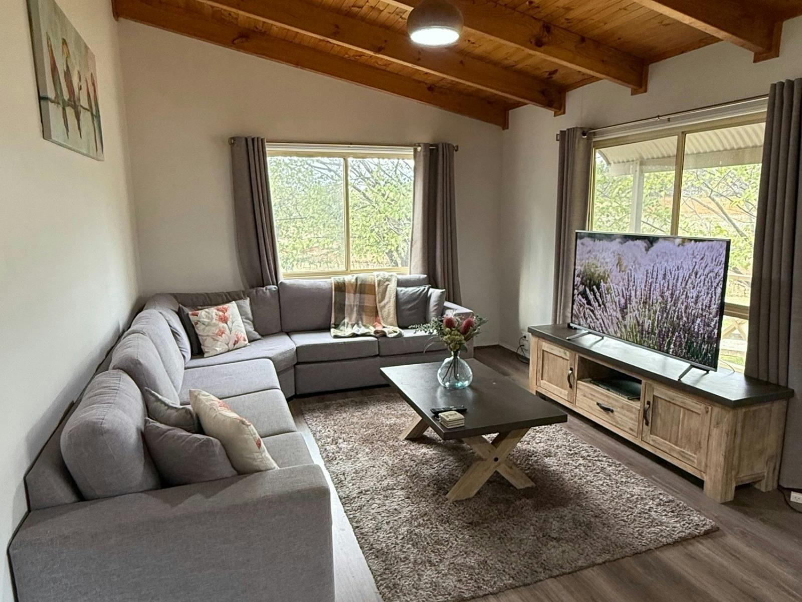 Living room with L-Shaped Lounge