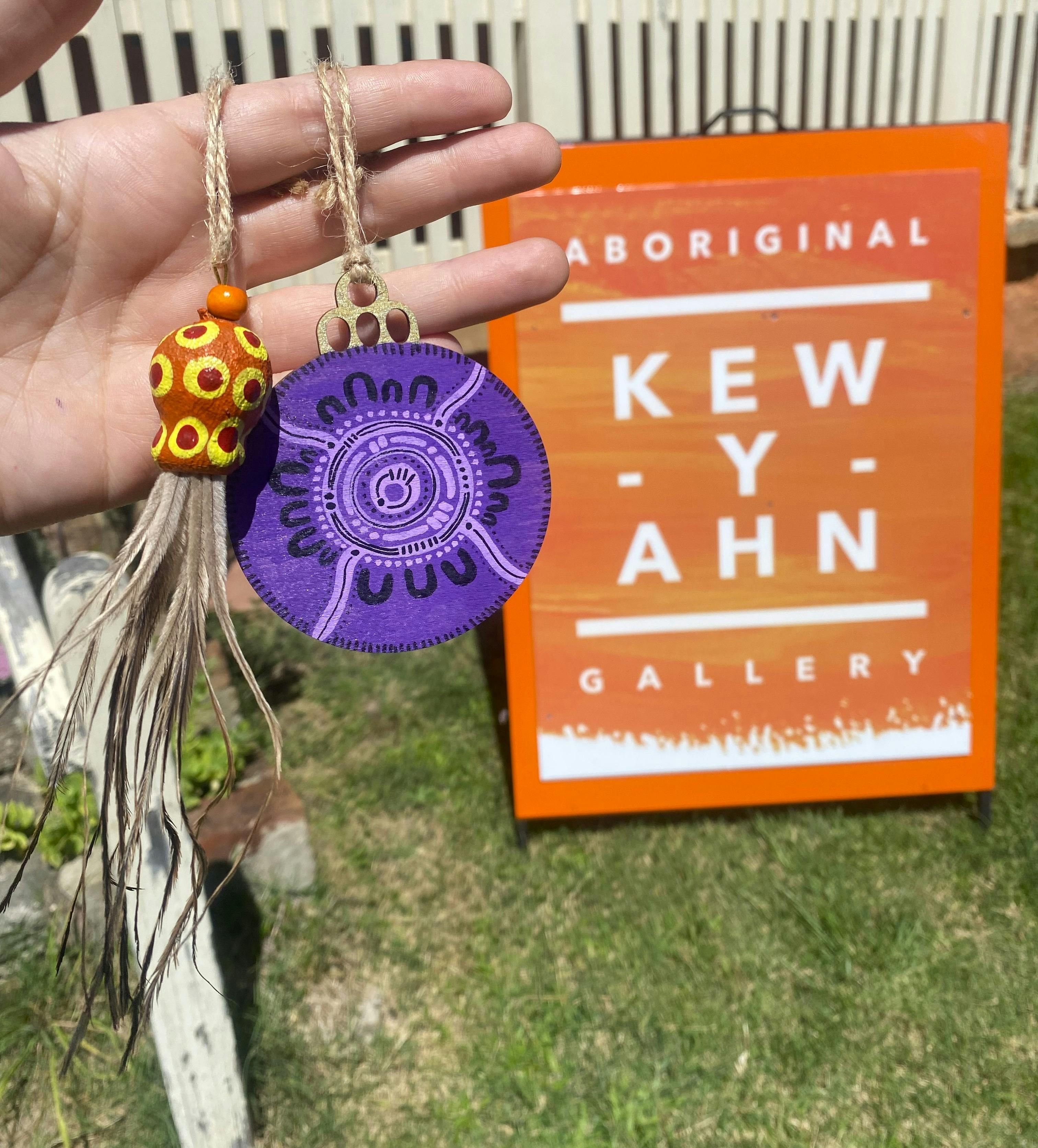 Jewellery at Kew-Y-Ahn Aboriginal Gallery