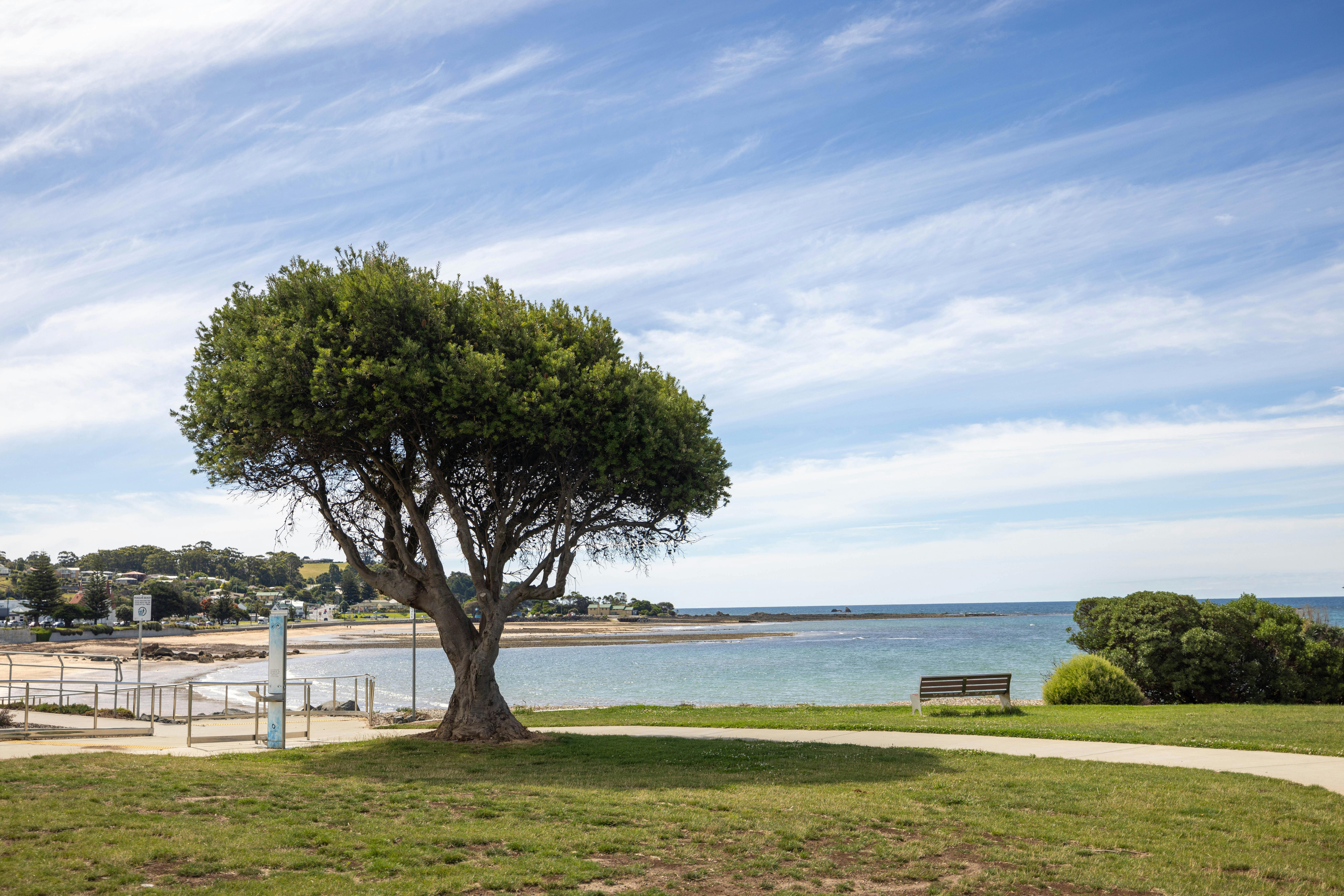 Lions Park Entrance to Beach