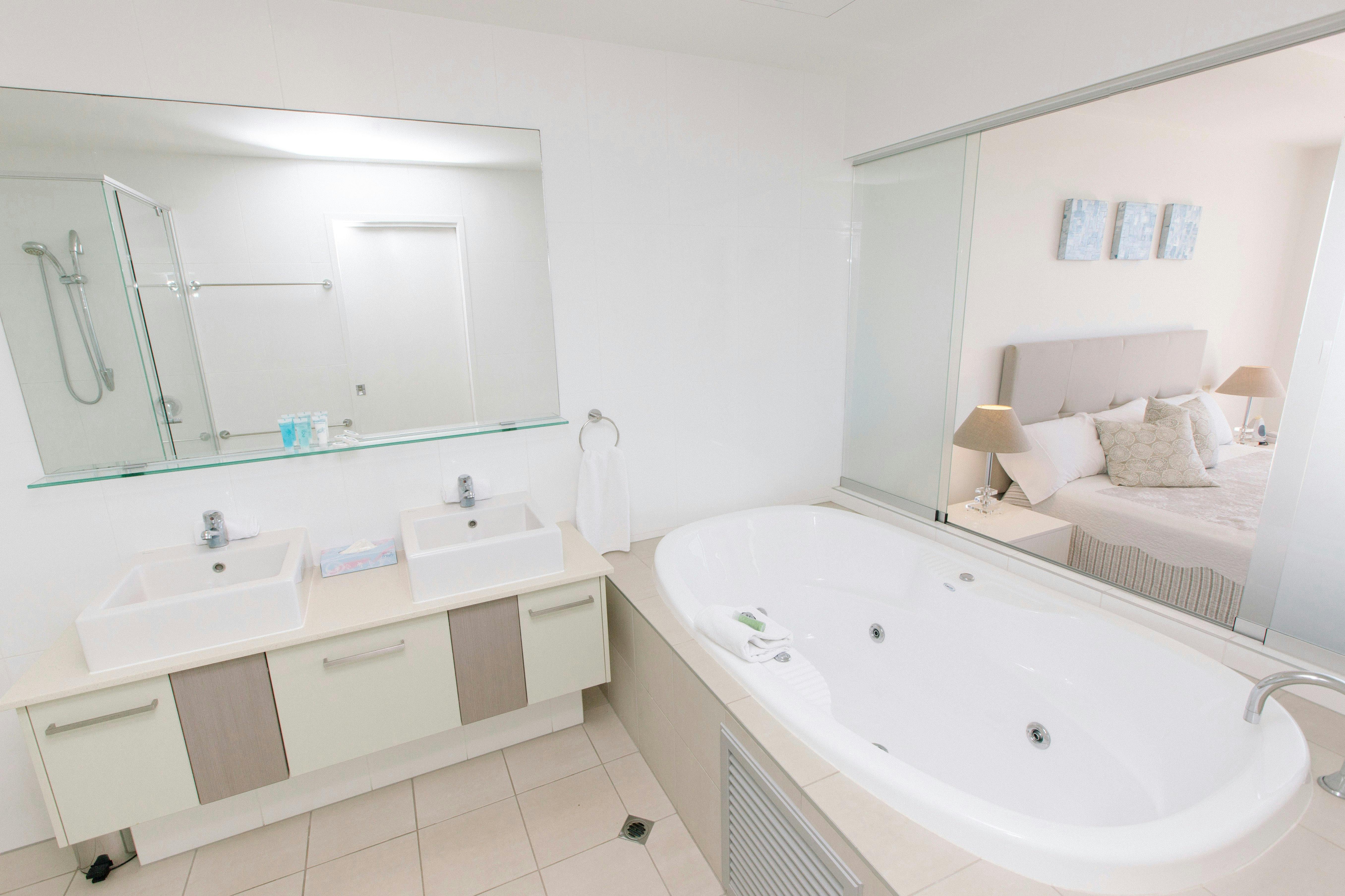 King Suite 1 Bedroom