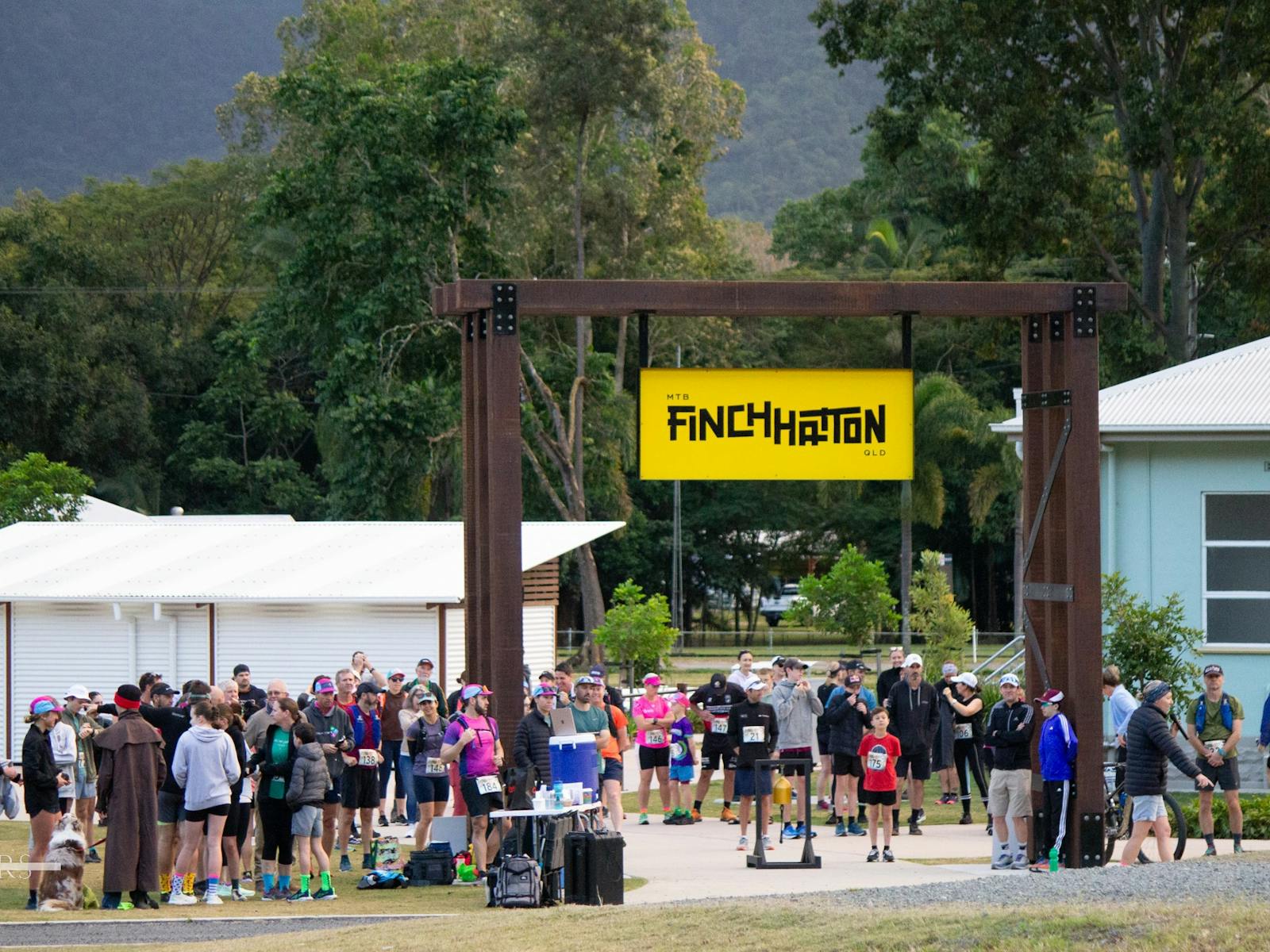 Entry to Finch Hatton Entry to Finch Hatton
