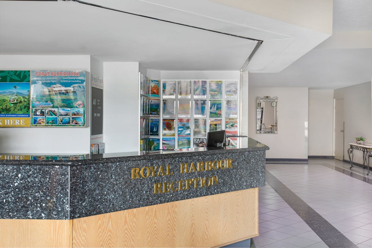 BreakFree Royal Harbour - Lobby