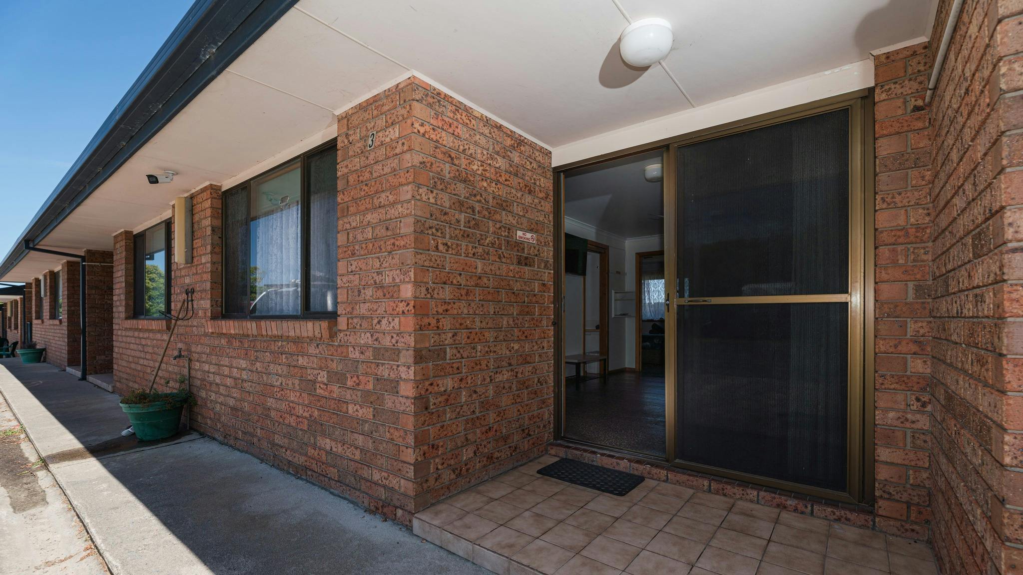 twoand three Bedroom Motel Units