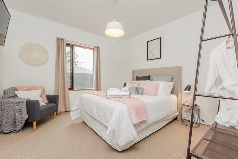 The Oak Nest Luxury Retreat