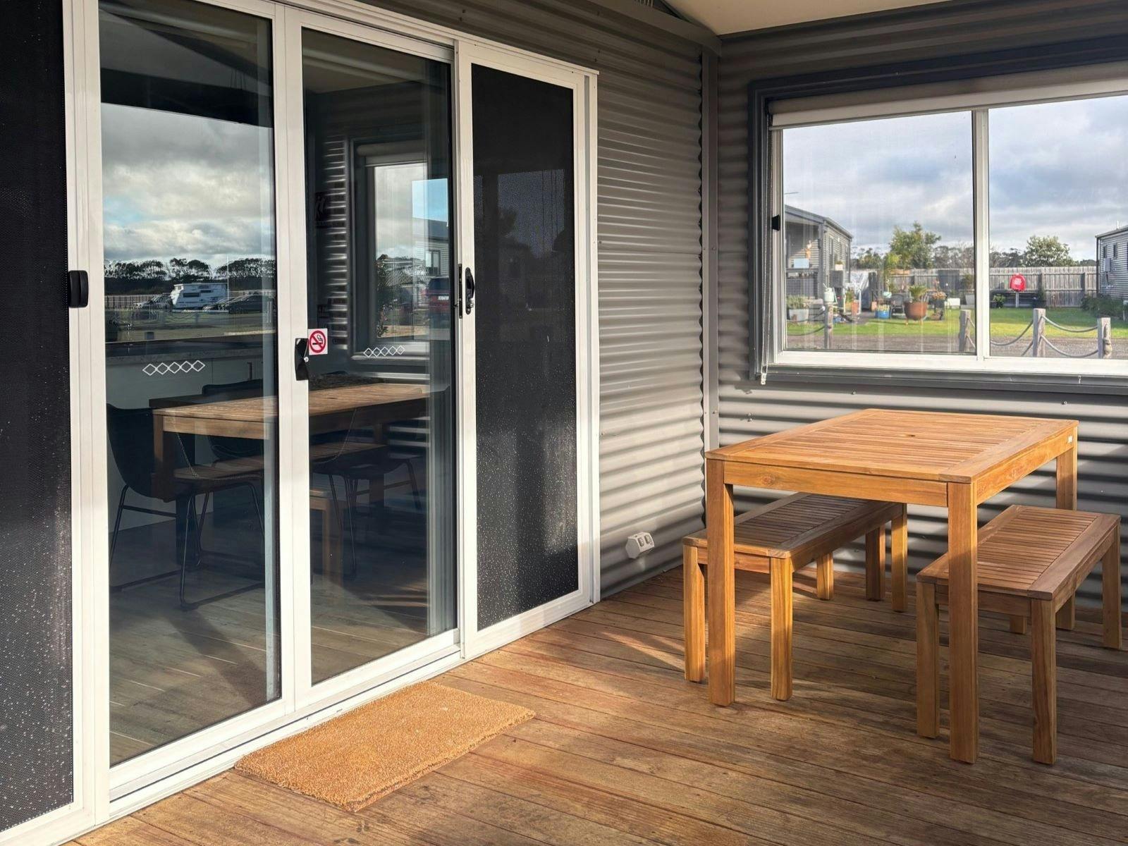 3 Bedroom Cabin Deck