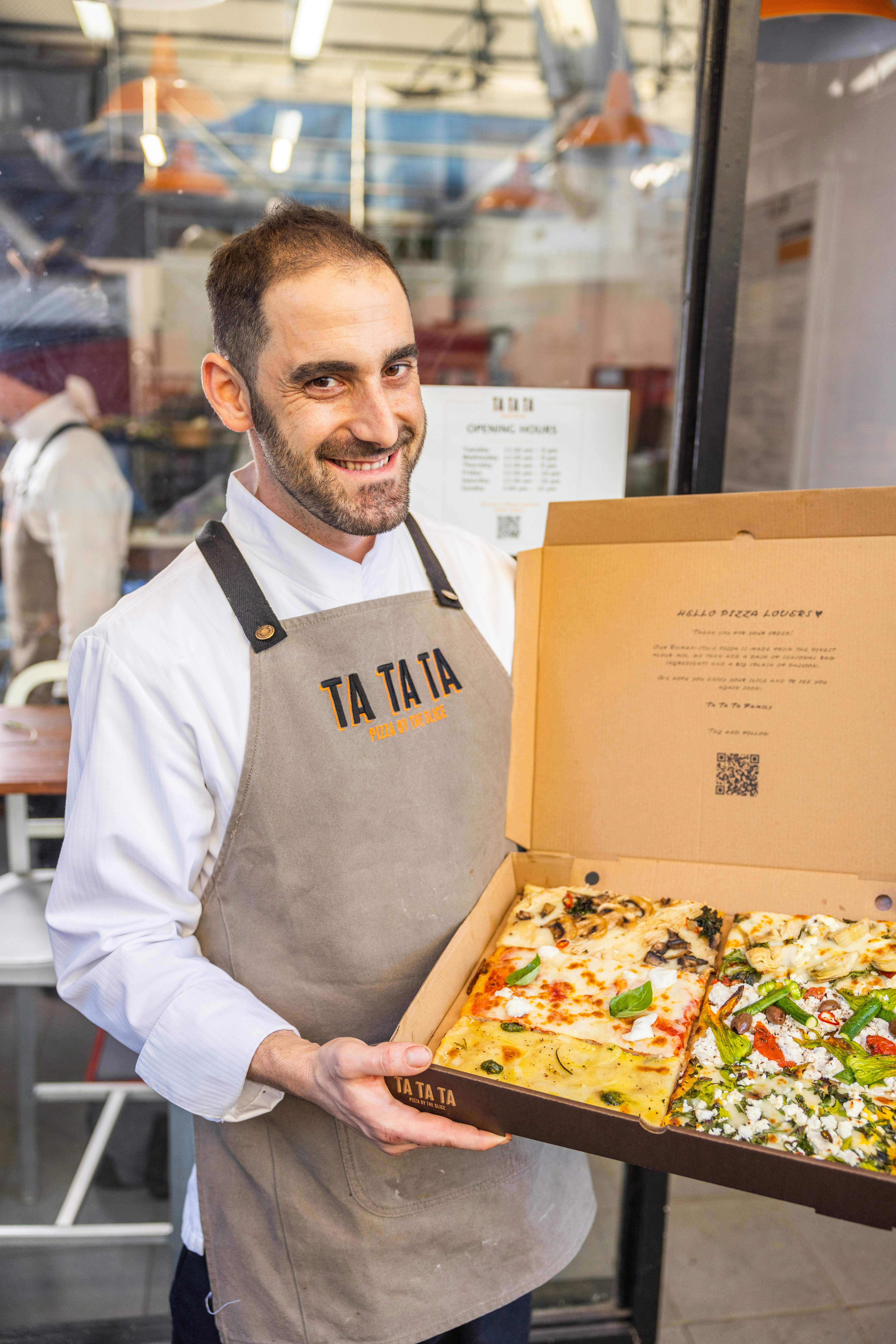 Chef Shlomi and a Mix box