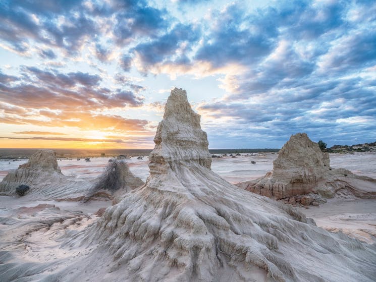 Walls of China, Mungo National Park