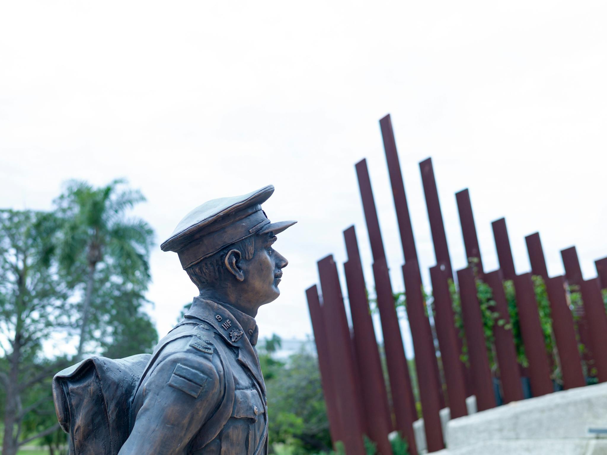 photo showing statue of Duncan Chapman at start of Gallipoli to Armistice Memorial walk. photo showing statue of Duncan Chapman at start of Gallipoli to Armistice Memorial walk.