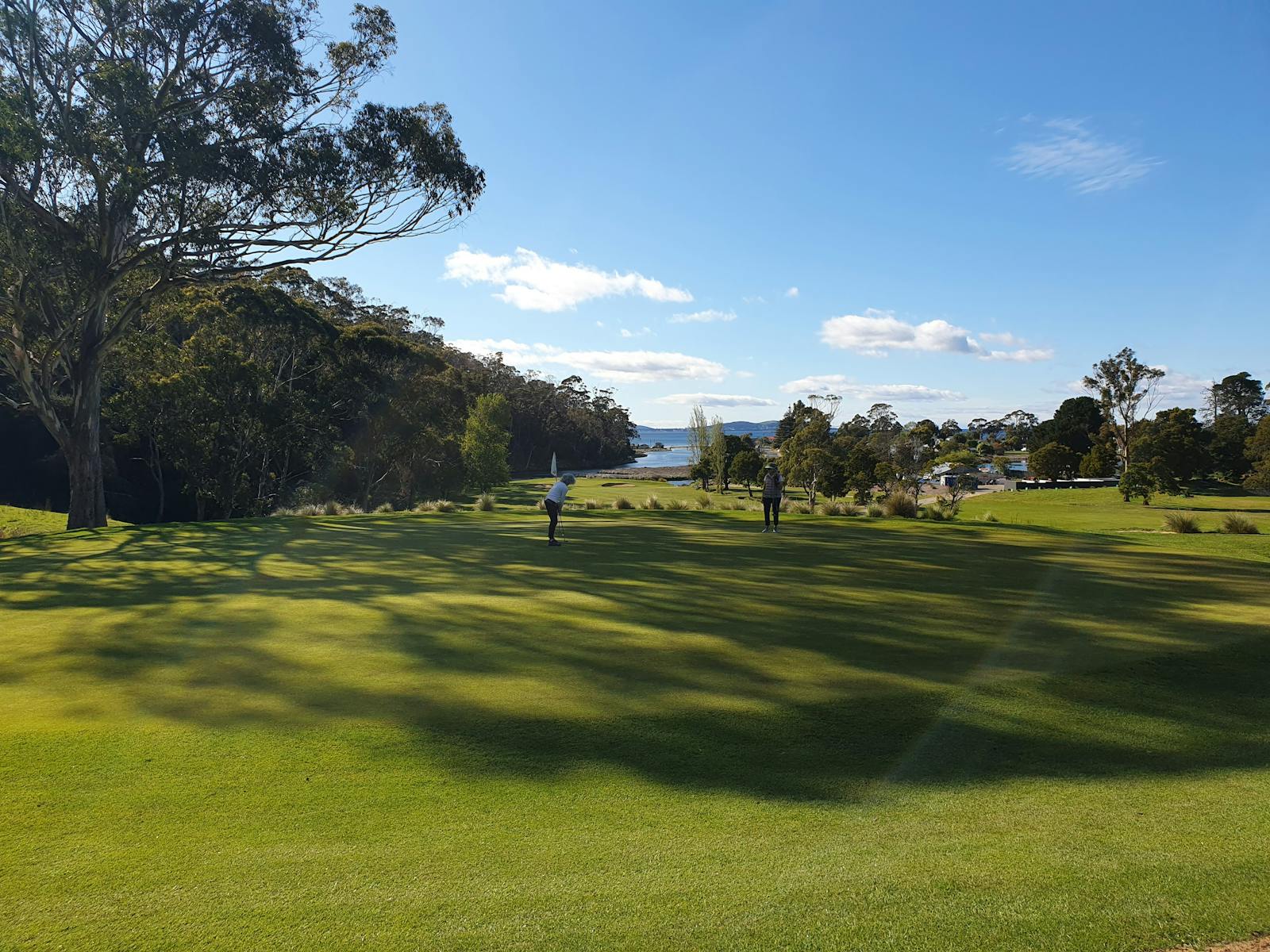 Putting green at Kingston Beach Golf Club overlooking Kingston Beach