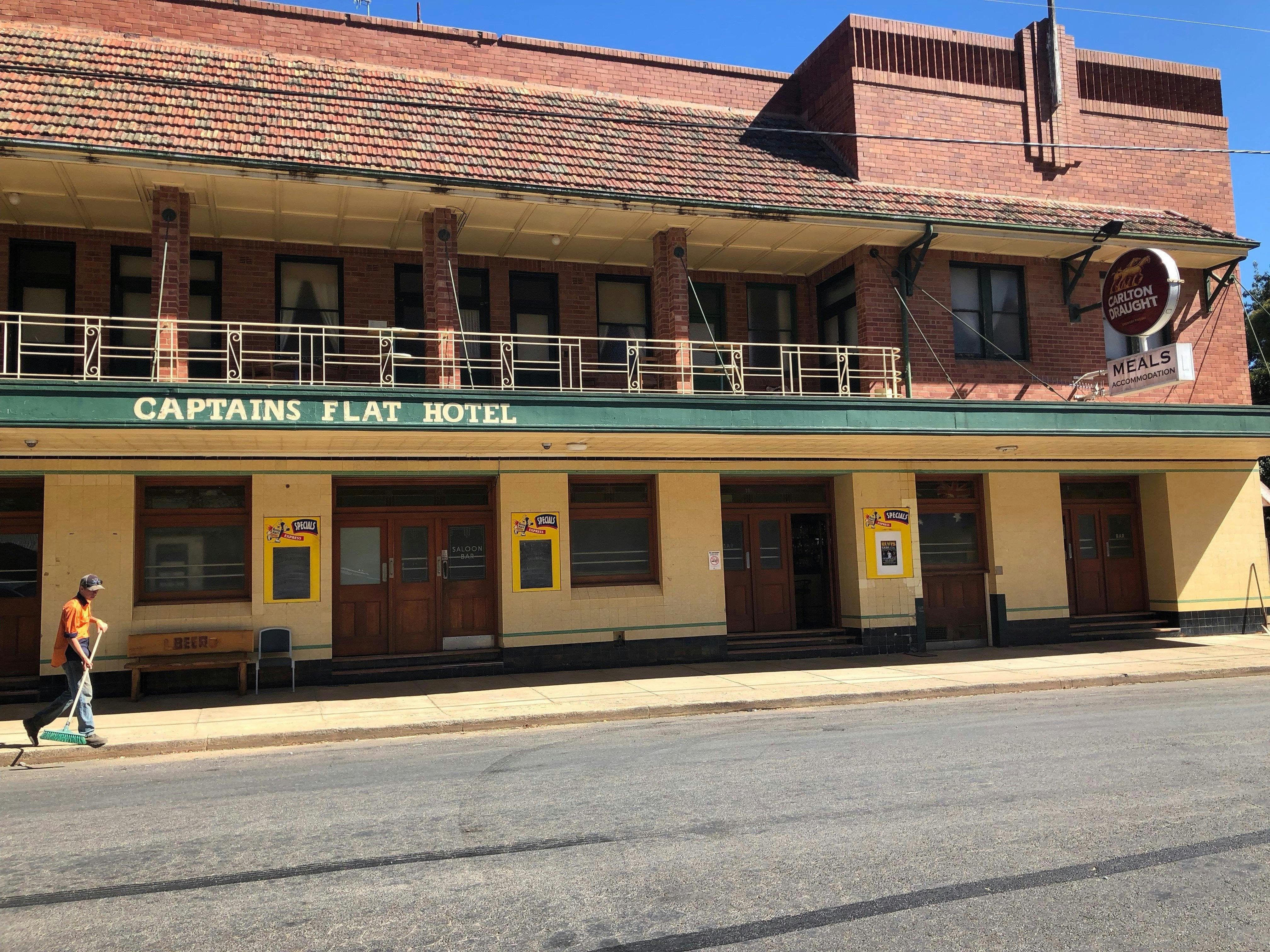 Captains Flat Hotel NSW Holidays & Things to Do