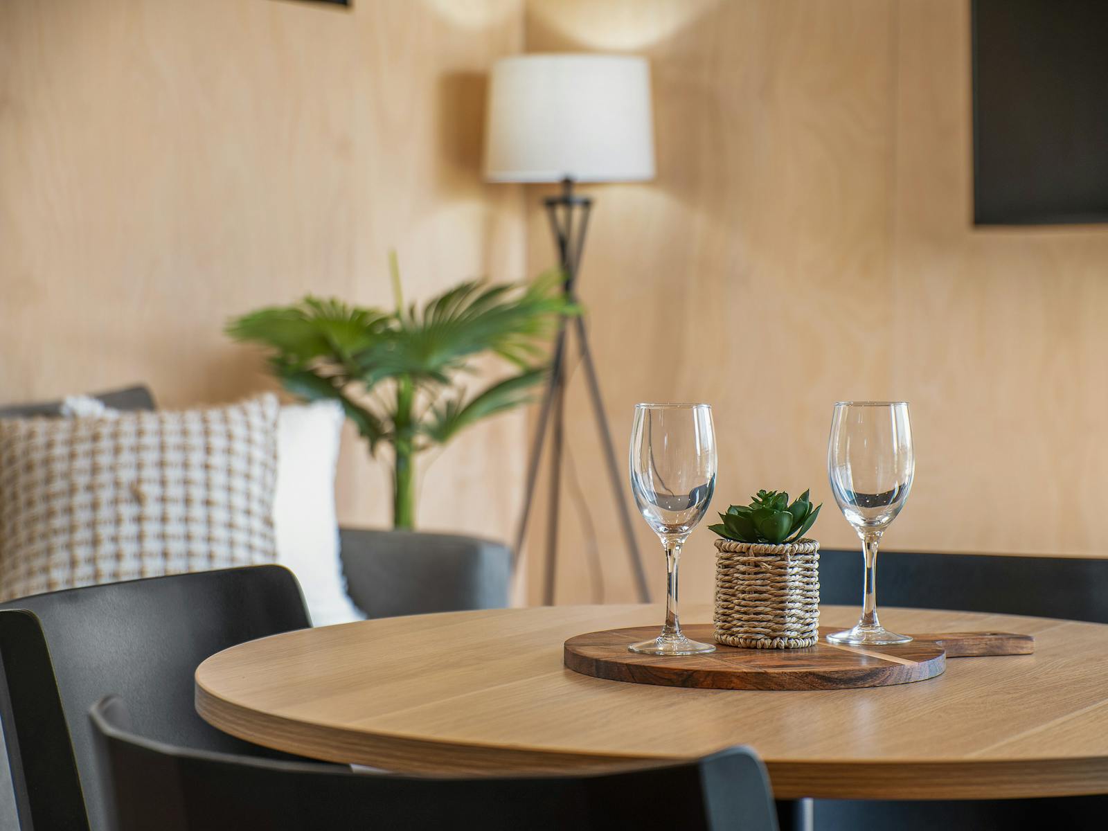 Deluxe Bay View Villa | Tasman Holiday Parks - St Helens