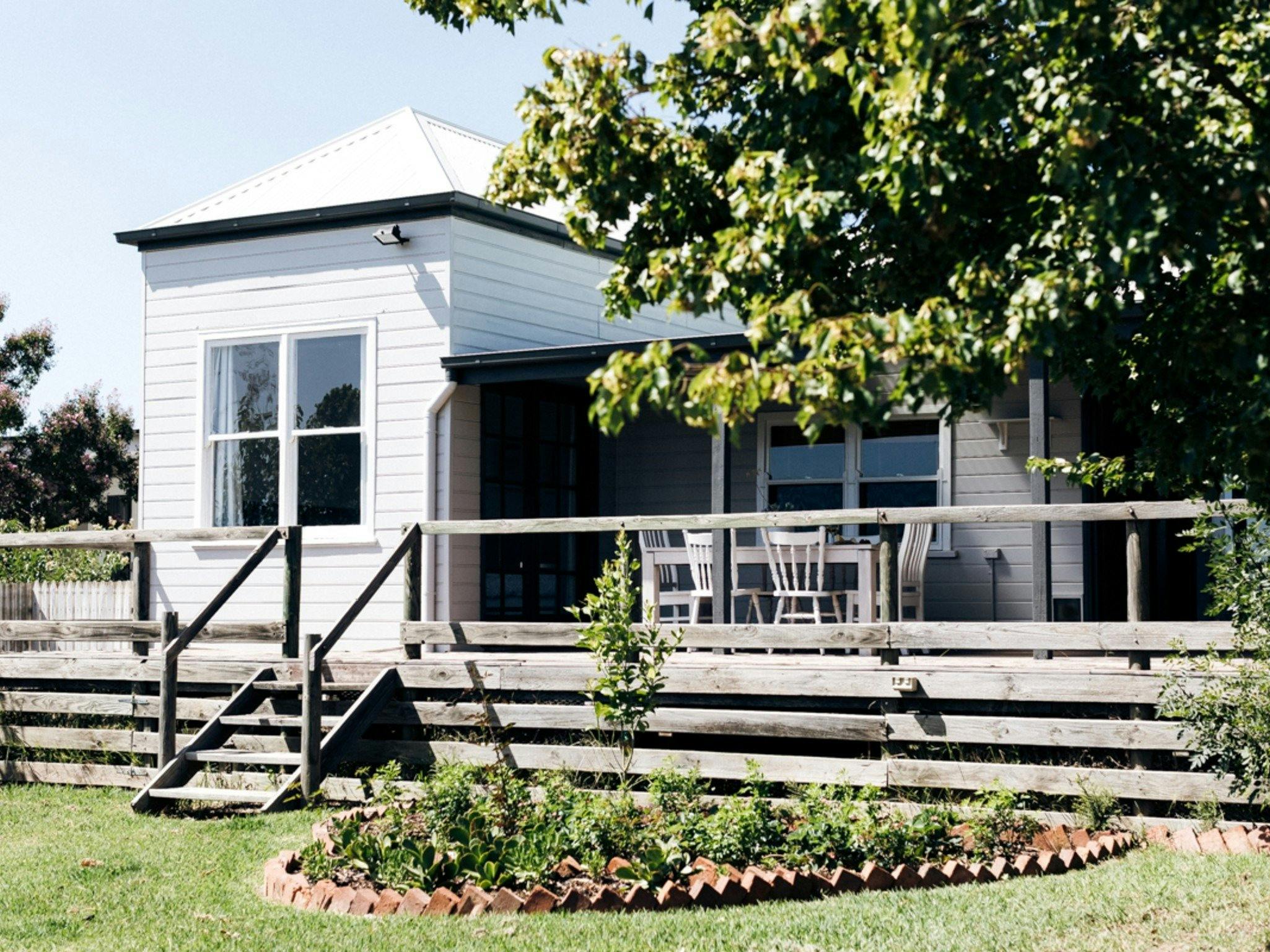 Rose Cottage With Vineyard Views - Rutherglen